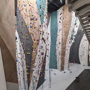 mur d'escalade fixe