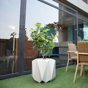 jardinière en fibre de verre