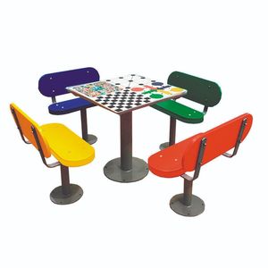 table de jeu pour enfant d'extérieur 1