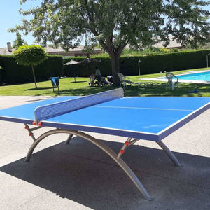 table de ping-pong contemporaine