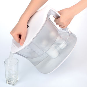 pichet en plastique