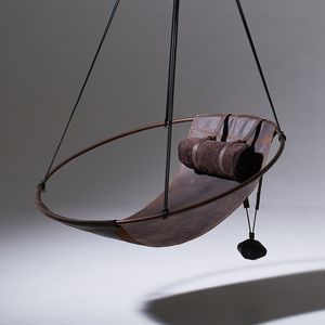 chaise suspendue contemporaine