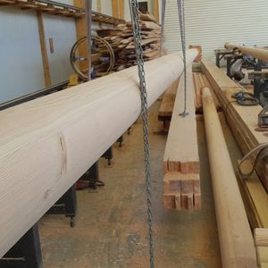 colonne en bois exotique 1