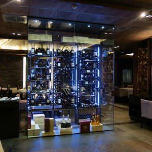 cave à vin de service