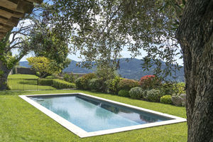 piscine d'extérieur