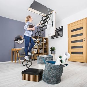 échelle escamotable pour grenier
