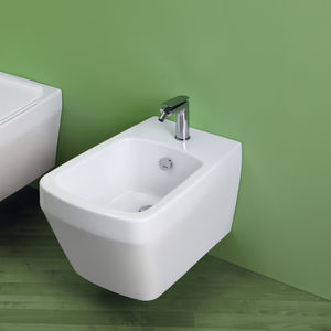 bidet suspendu