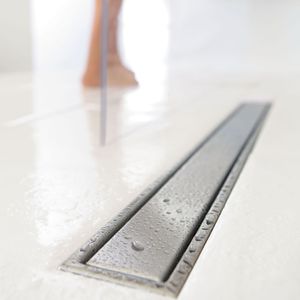 caniveau de douche en acier inoxydable brossé / en grille