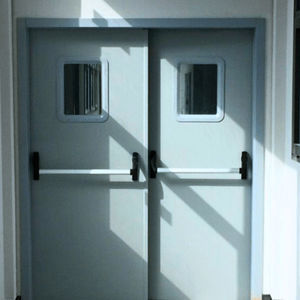 portes industrielles battantes