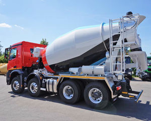 camion malaxeur pour le béton