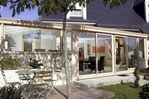 véranda en aluminium / avec panneaux photovoltaïques intégrés