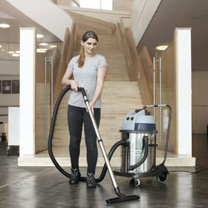 aspirateur professionnel