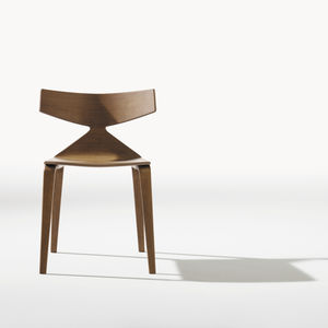 chaise contemporaine