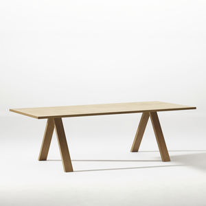 table de conférence contemporaine