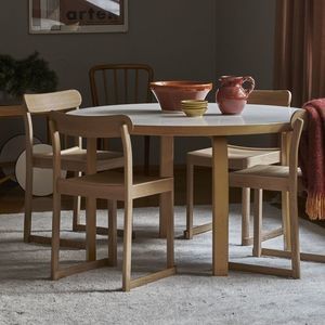 table contemporaine
