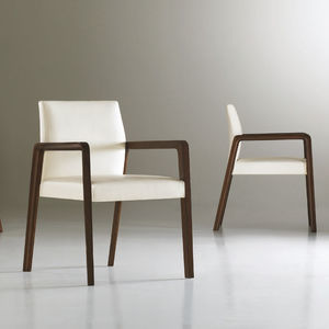 chaise contemporaine