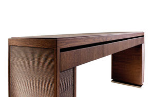 console contemporaine