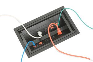 prise informatique / de courant / encastrable / en aluminium