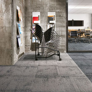 moquette en dalles 1