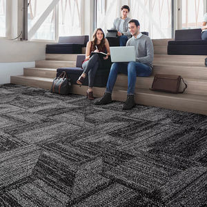 moquette en dalles 1