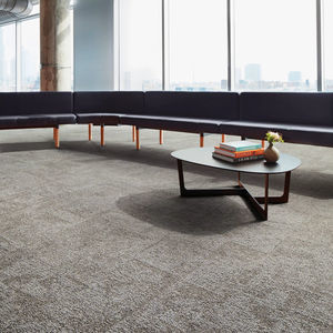 moquette en dalles 1