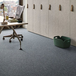 moquette en dalles 1