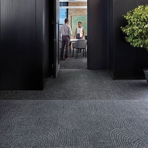 moquette en dalles 1