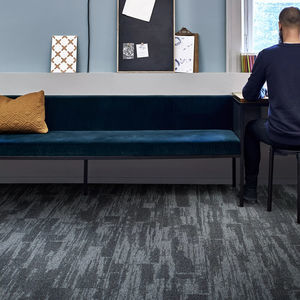 moquette en dalles 1