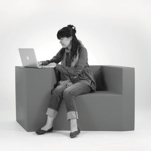 fauteuil contemporain / en tissu / en cuir / tapissé