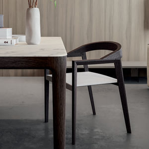 chaise contemporaine 1