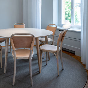 chaise contemporaine 1