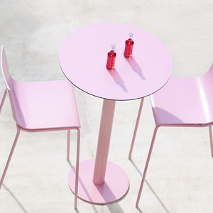 table mange-debout contemporaine