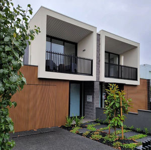 brise-soleil en bois composite 1