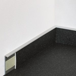 plinthe blanche