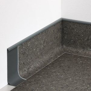 plinthe blanche 1