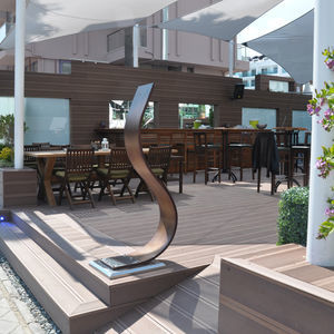 lame de terrasse en composite bois