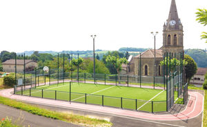 terrain de sport pour collectivité