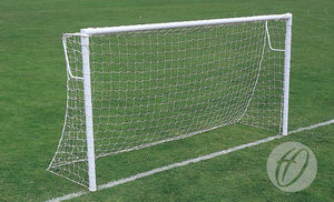 but de football en métal