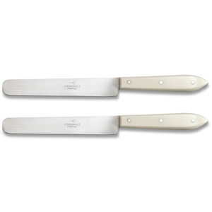couteau de table avec manche en corne
