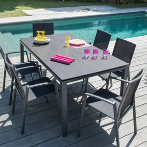 plateau de table en matériaux composites 1