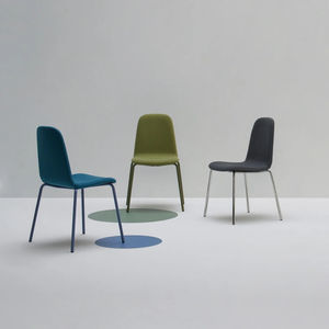 chaise contemporaine
