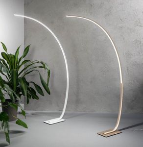 lampe sur pied