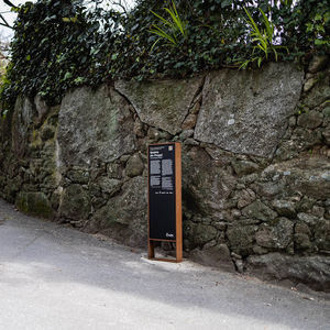 totem signalétique 1