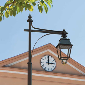 console pour lampadaire urbain en acier galvanisé 1