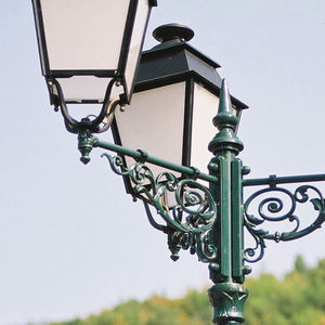 console pour lampadaire urbain en fonte