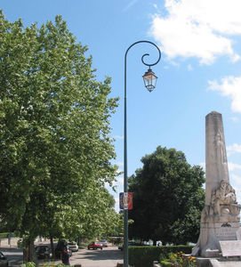 mât d'éclairage 1