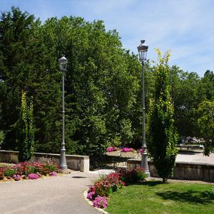 mât d'éclairage 1