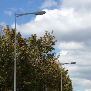 console pour lampadaire urbain en acier 1