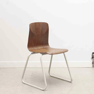 chaise contemporaine