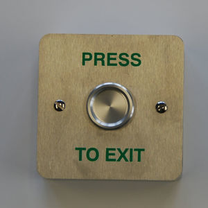 bouton poussoir de contrôle d'accès 1